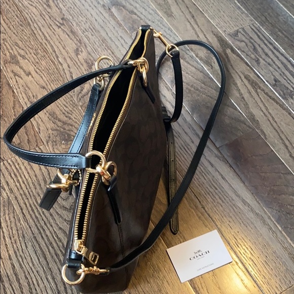 Authentic Coach cross body bag - Picture 6 of 6